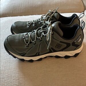 Columbia Gray Athletic Shoes with Rugged Design and Durable Sole